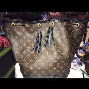 Louis Vuitton Vintage GM noe bucket tote